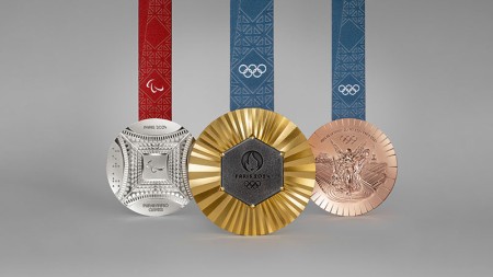 Foto de las diferentes caras de las medallas olímpicas y paralímpicas