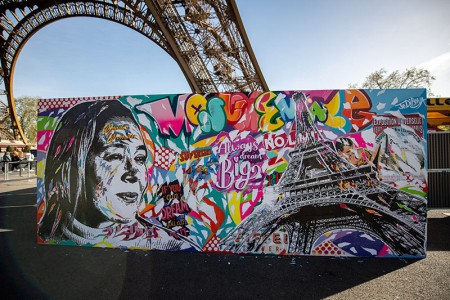 Foto de la obra de Jo Di Bona sobre la hazaña de Anouk Garnier