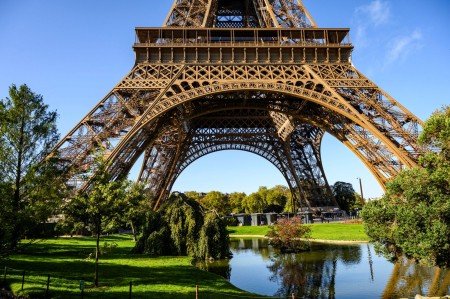 torre Eiffel jardines foto