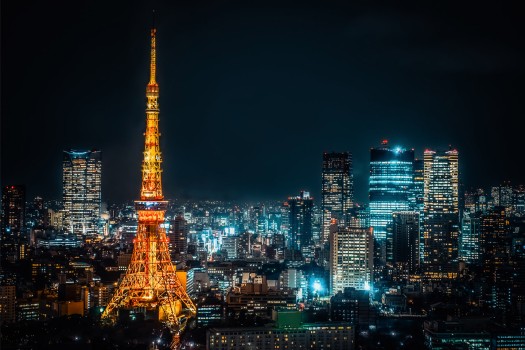La Torre de Tokio iluminada por la noche